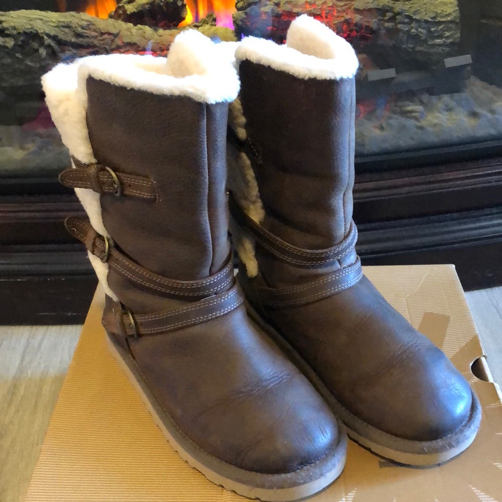 Brown Leather Glasgow UGGS